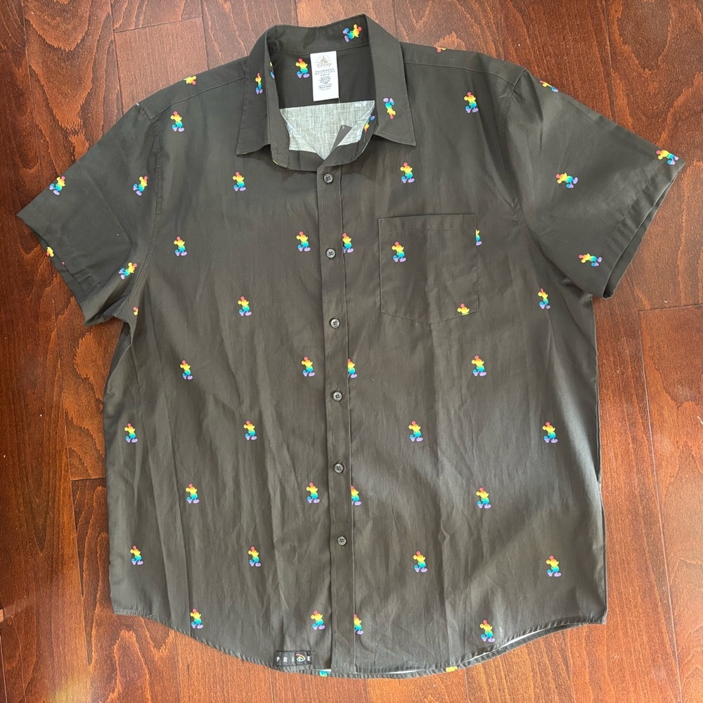 Disney Pride Collection, short sleeve, button up shirt, new with tag, Size XL - Picture 2 of 11